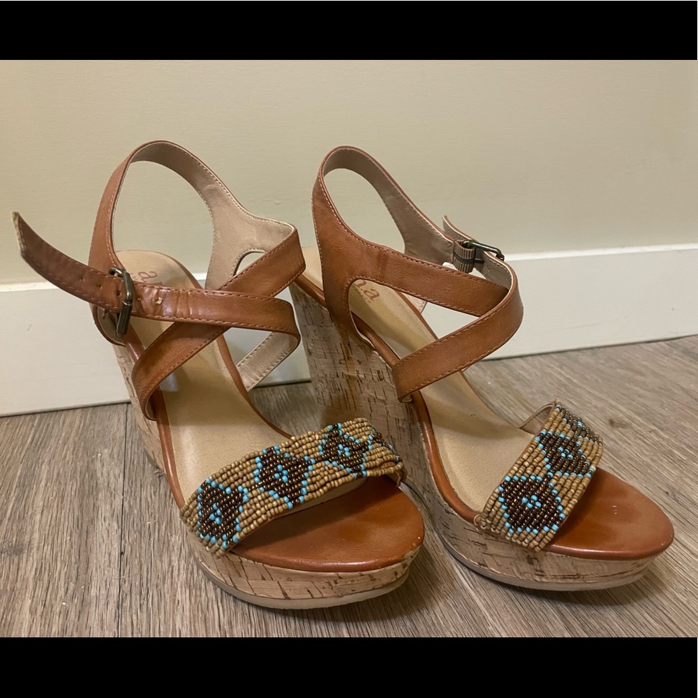 Brown Wedges